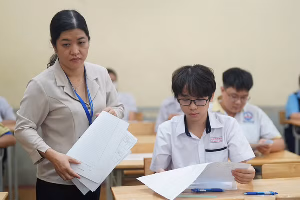Điểm chuẩn công nghệ thông tin phía Nam