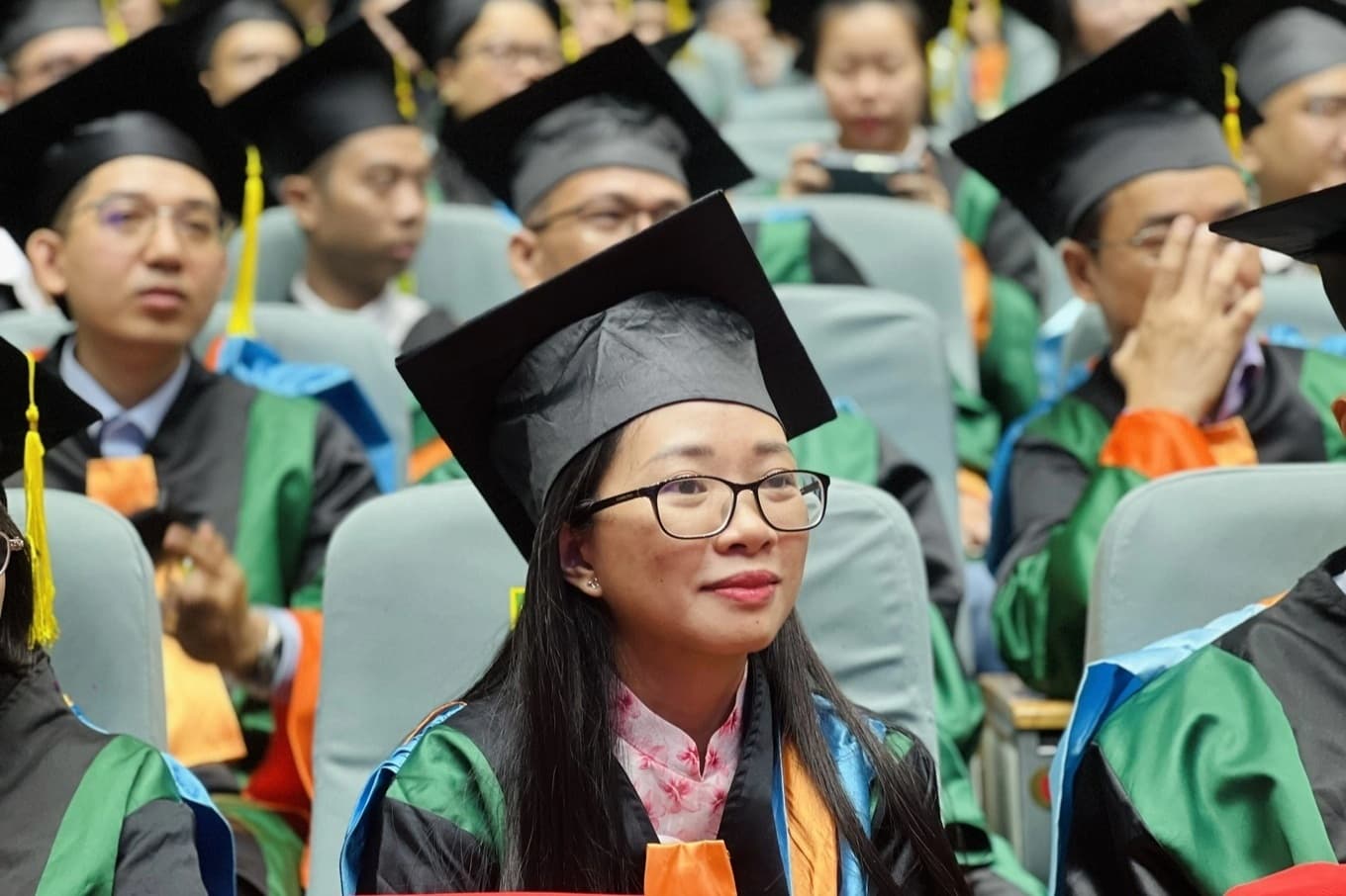 Nghệ sĩ và vận động viên được đứng lớp đào tạo thạc sĩ