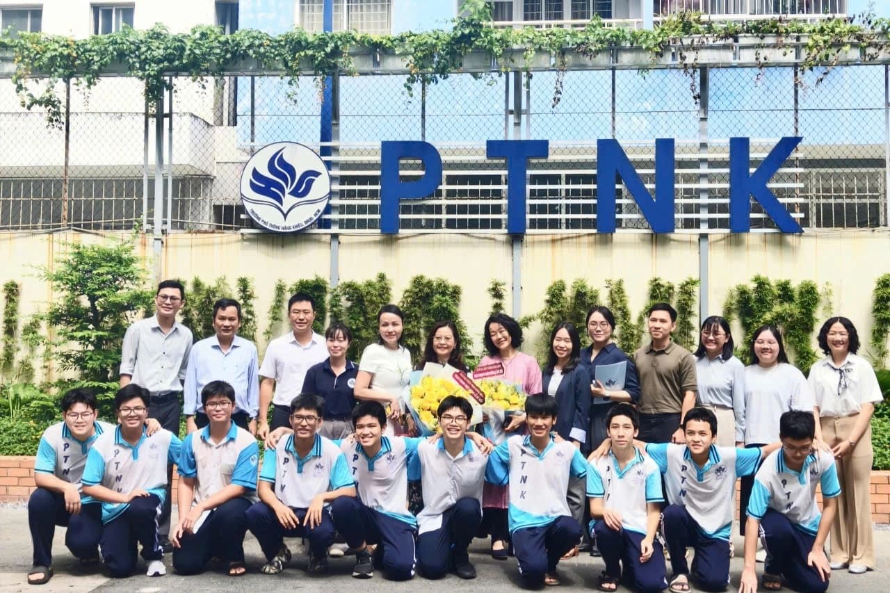 Trường THPT chuyên áp dụng mô hình hướng nghiệp đa tầng