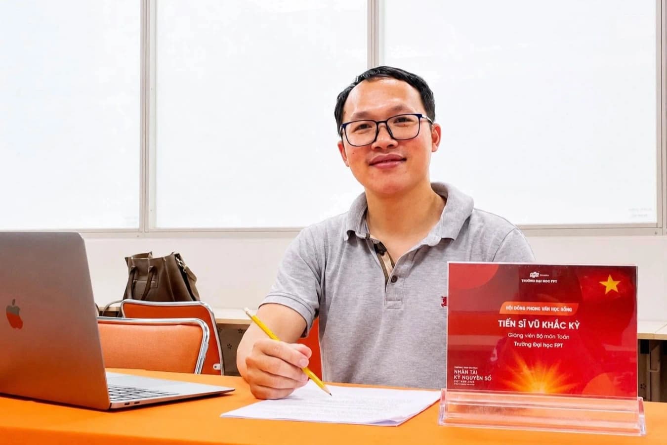 Tiến sĩ Vũ Khắc Kỷ và Giáo sư Trần Mạnh Tuấn chứng minh giả thuyết Courtade‑Kumar