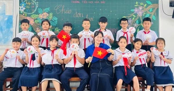 Cô giáo Cơ Tu trở lại Đà Nẵng, truyền cảm hứng học tập cho trẻ em nghèo