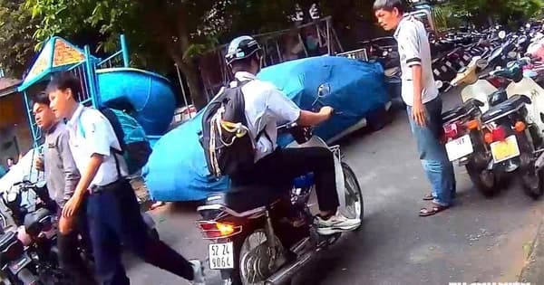 Phụ huynh 'lách luật' giao xe khối lớn, đặt con học sinh vào nguy cơ