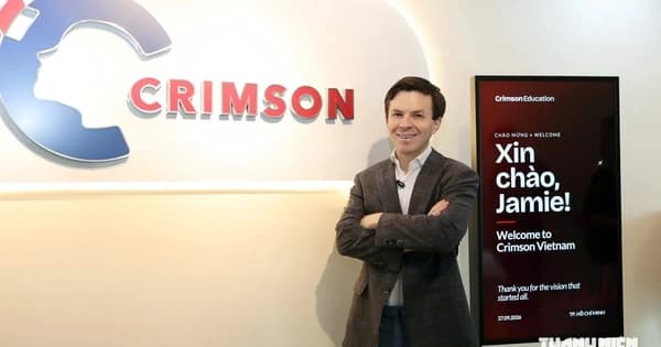 Jamie Beaton 31 tuổi, nhà sáng lập Crimson Education, sở hữu hơn 10 bằng cấp từ các trường hàng đầu thế giới