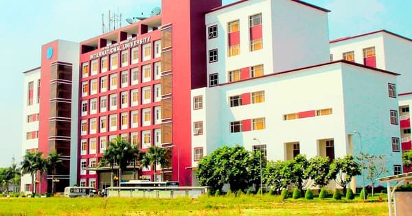 Tiến sĩ học vị Manchester được bổ nhiệm làm Hiệu trưởng Trường Đại học Quốc tế