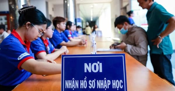 Giá trị bằng đại học trong thời đại AI: Trường cần điều chỉnh để sinh viên không ra trường với tấm bằng rỗng