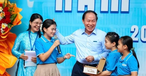 Phó Thủ tướng Lê Tiến Châu khen ngợi Trường Hy Vọng là mô hình giáo dục đặc biệt
